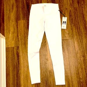 NWT ALO Yoga Luminous Legging!